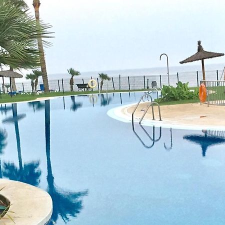 Mi Capricho A16 Beachfront Apartment Sitio de Calahonda Eksteriør billede