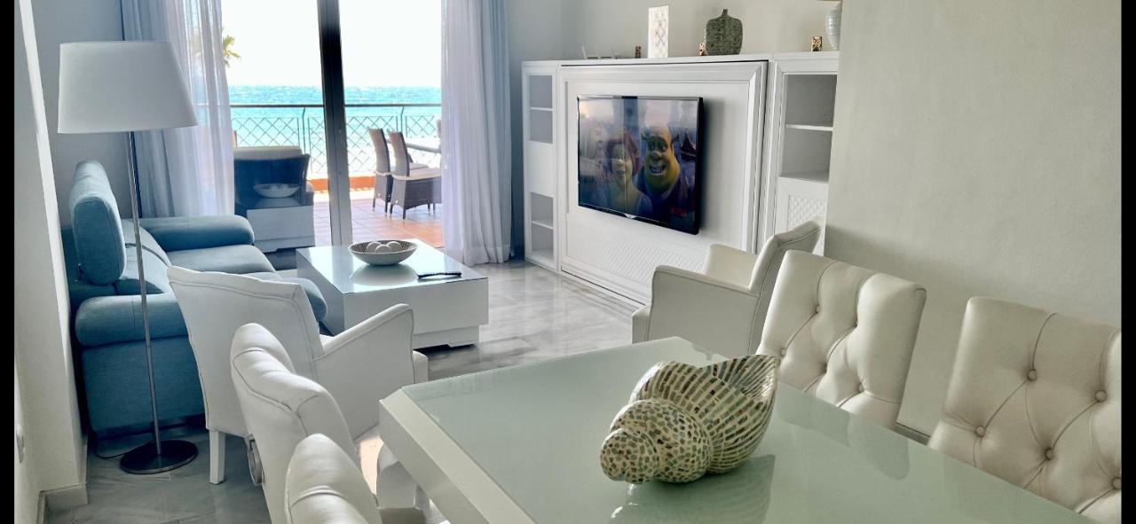 Mi Capricho A16 Beachfront Apartment Sitio de Calahonda Eksteriør billede