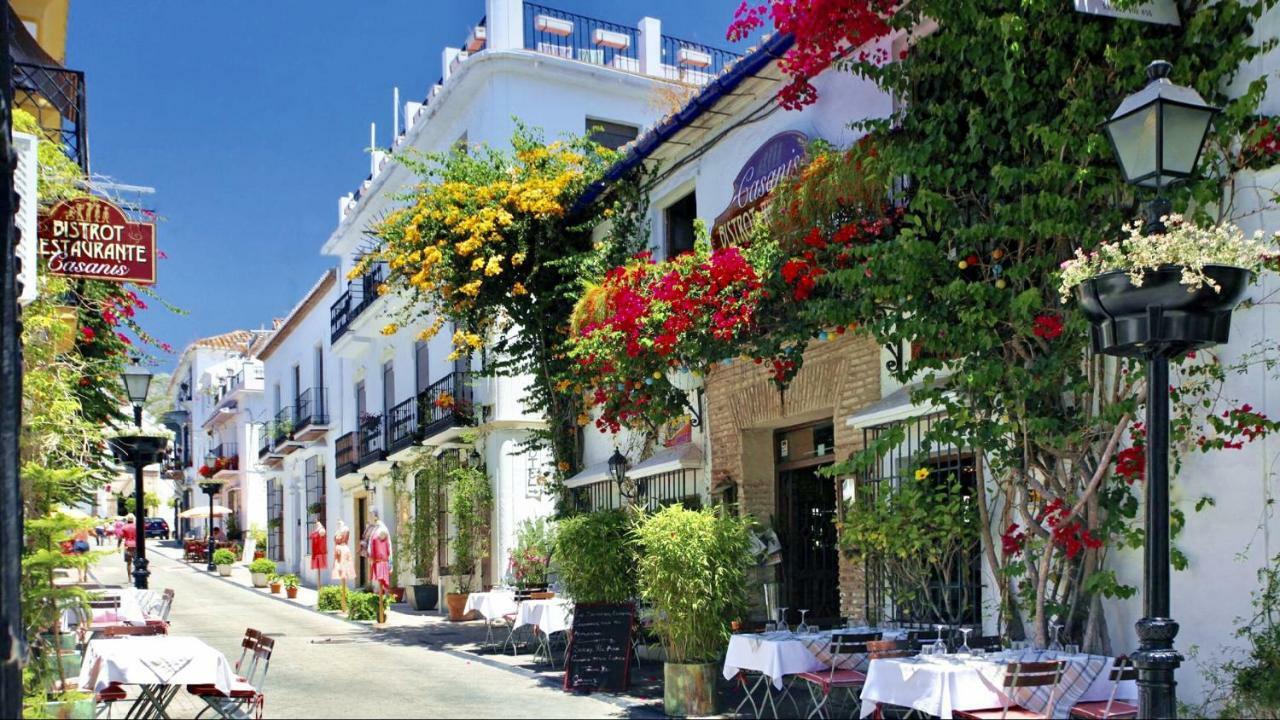 Mi Capricho A16 Beachfront Apartment Sitio de Calahonda Eksteriør billede