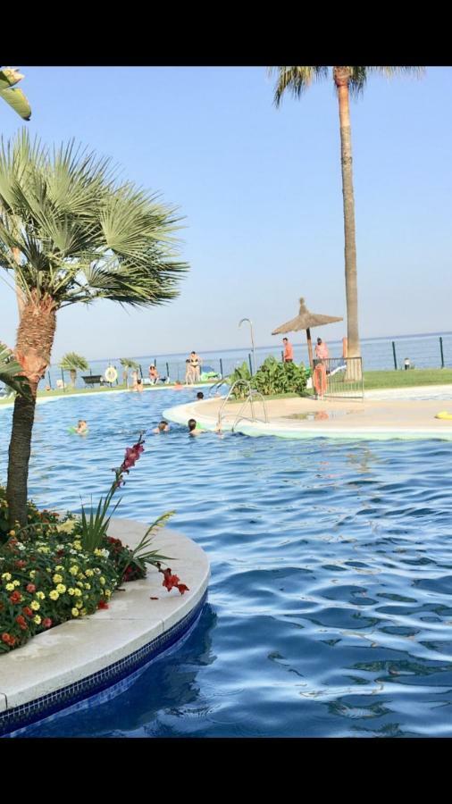 Mi Capricho A16 Beachfront Apartment Sitio de Calahonda Eksteriør billede